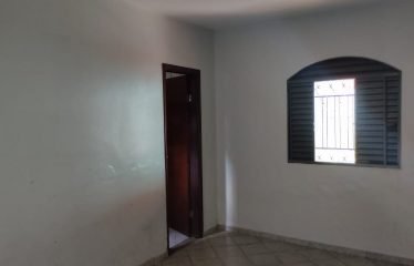 Casa de 3 Quartos, Bairro São Carlos, Anápolis/Go.